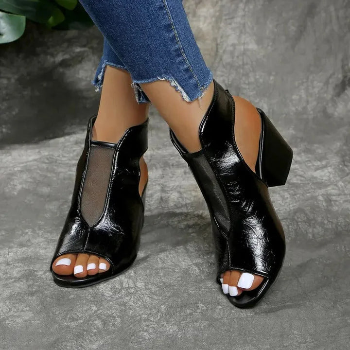 Madushi - Roman Slip-on Sandals
