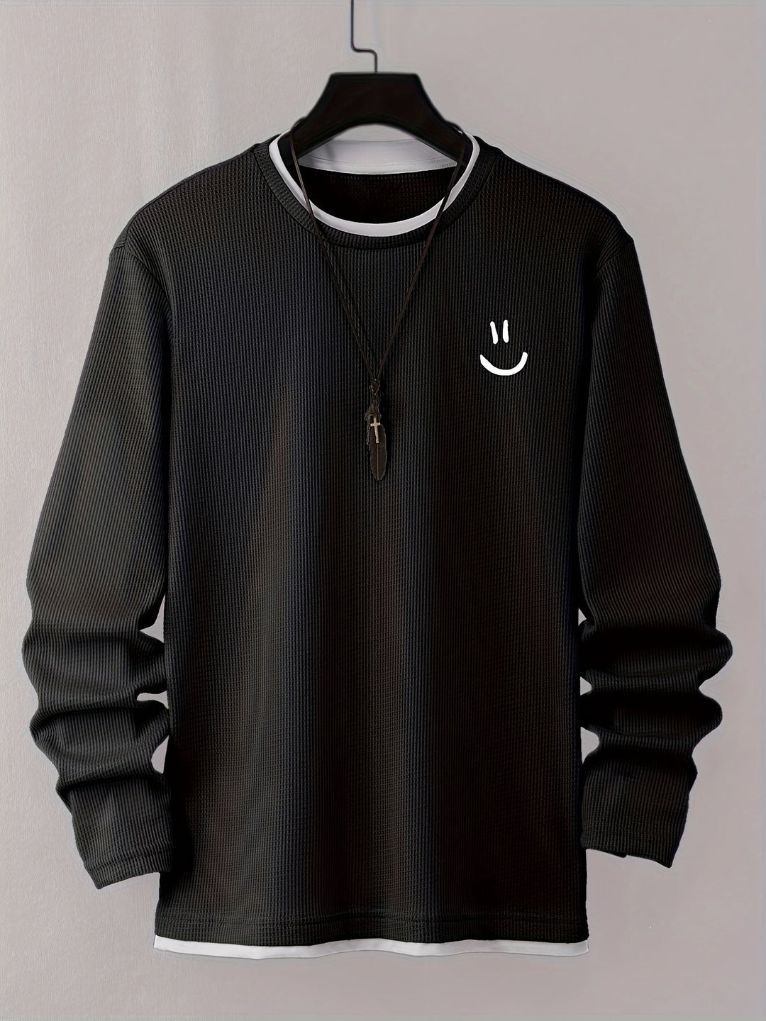 Desmond - Long Sleeve Shirt With Face Print