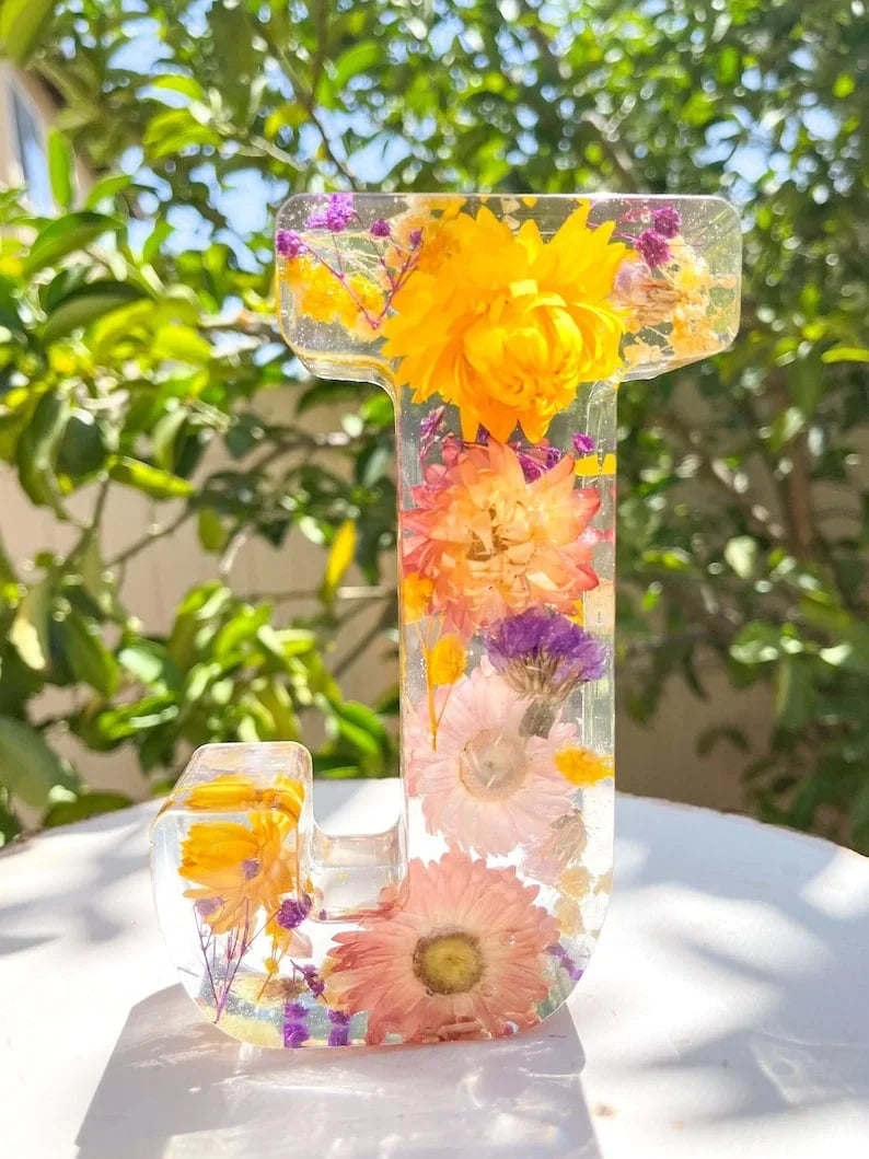 FloraShine - Handmade Flower Resin Night Lamp