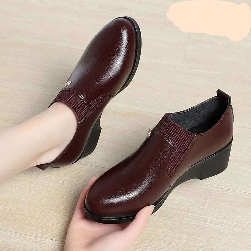 Switolina - Fashionable Leather Wedge Shoes