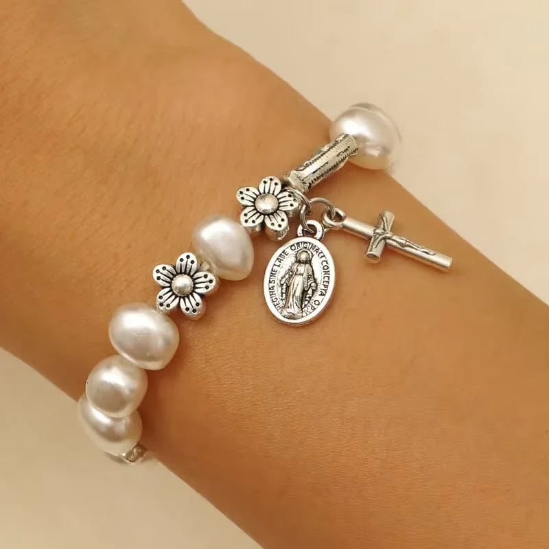 Ninetta - Serenity Virgin Mary Daisy Bracelet