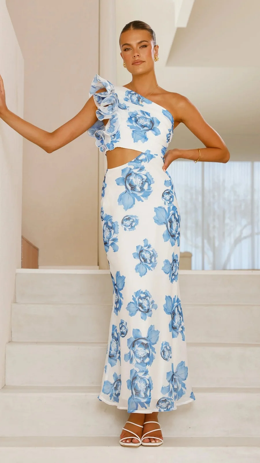 Dorothy - Sleeveless Long Dress With Floral Design
