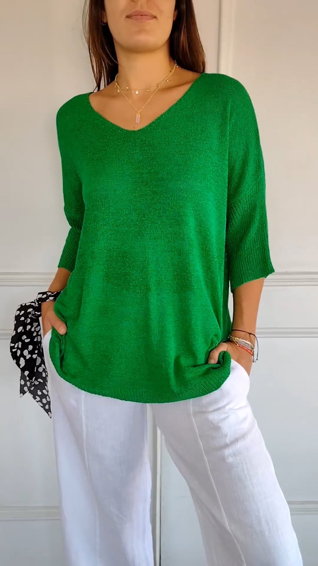 Rosal - Solid Color Knitted Top With a V-neck