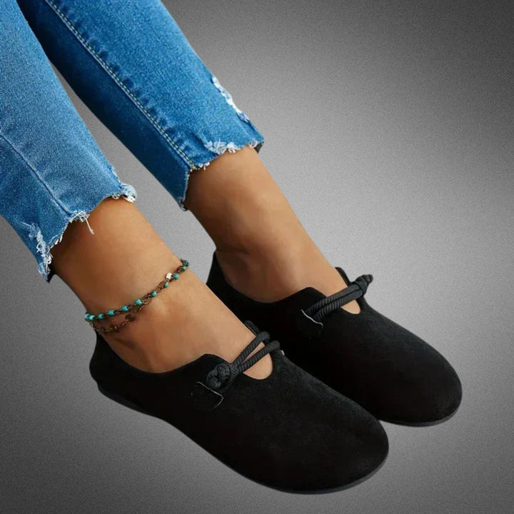 Anitra - Classic Round Toe Loafers