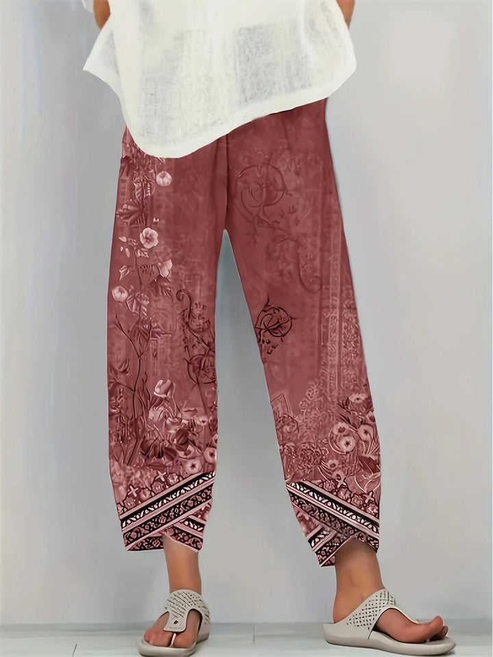 Kayden - Vintage Floral Capri Pants