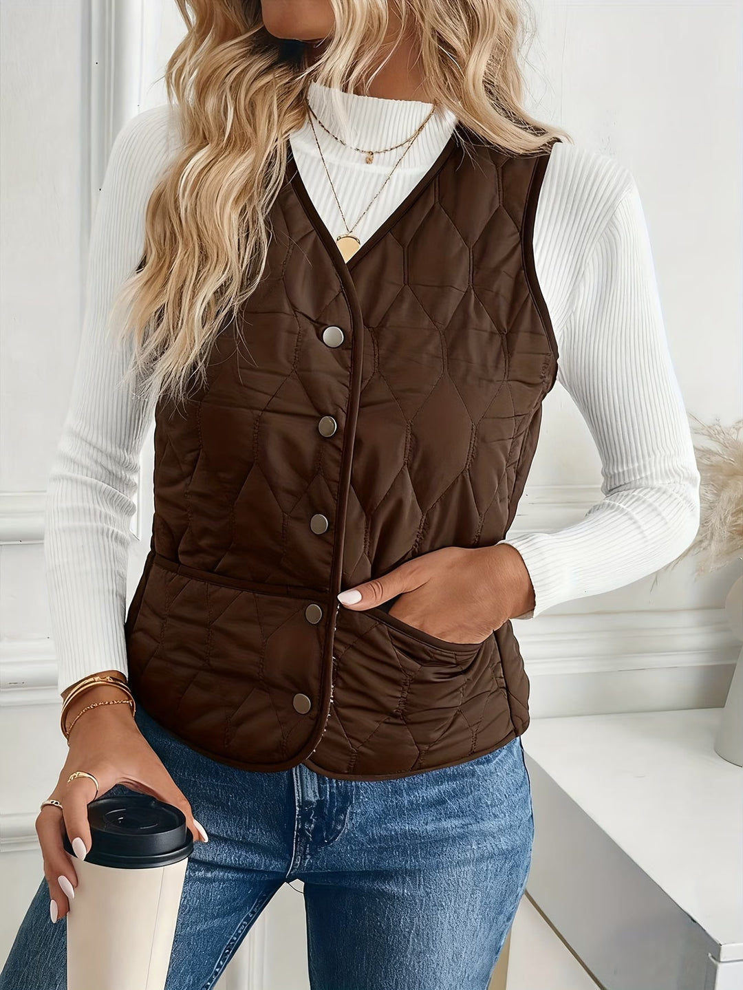 Seraora - Sleeveless Vest With Pockets