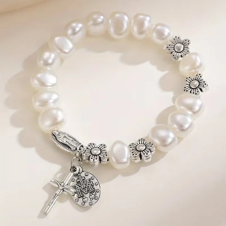 Ninetta - Serenity Virgin Mary Daisy Bracelet