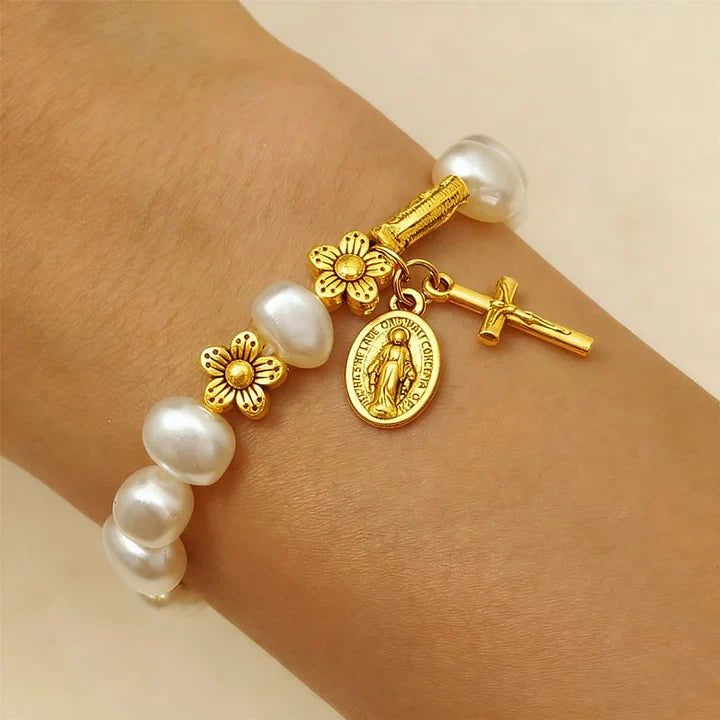 Ninetta - Serenity Virgin Mary Daisy Bracelet