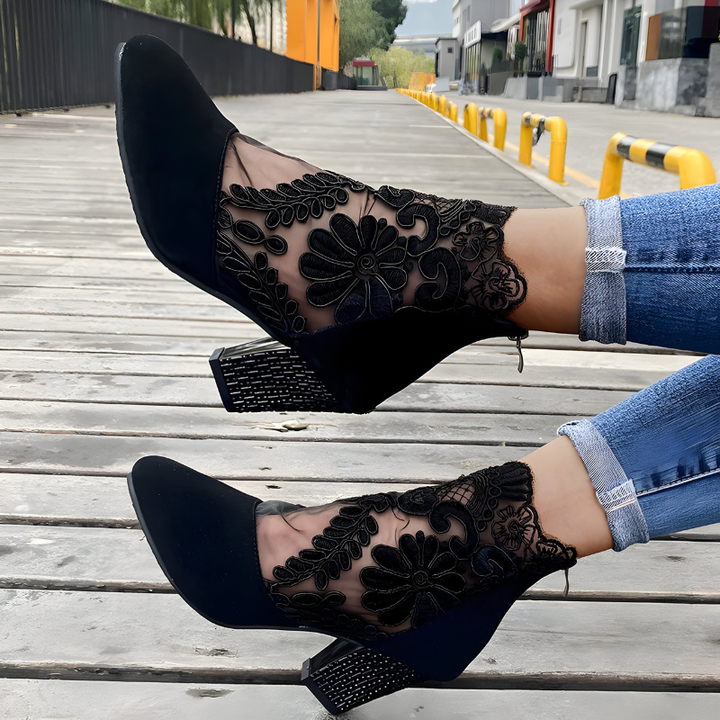 Kiaria - Orthopedic Floral Pattern Shoes