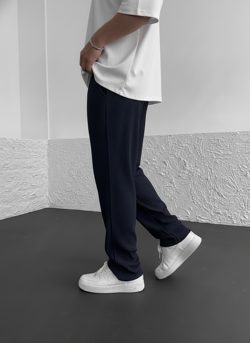 Eliezer - Relaxed Fit Corduroy Pant