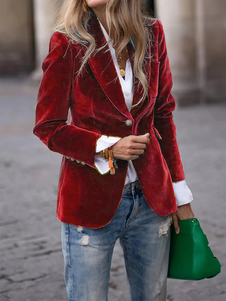 Elīna - Fashionable Velvet Blazer