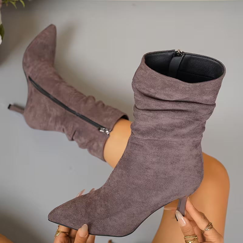 Zefialuva - Mid Heeled Boots with Pointed Edges
