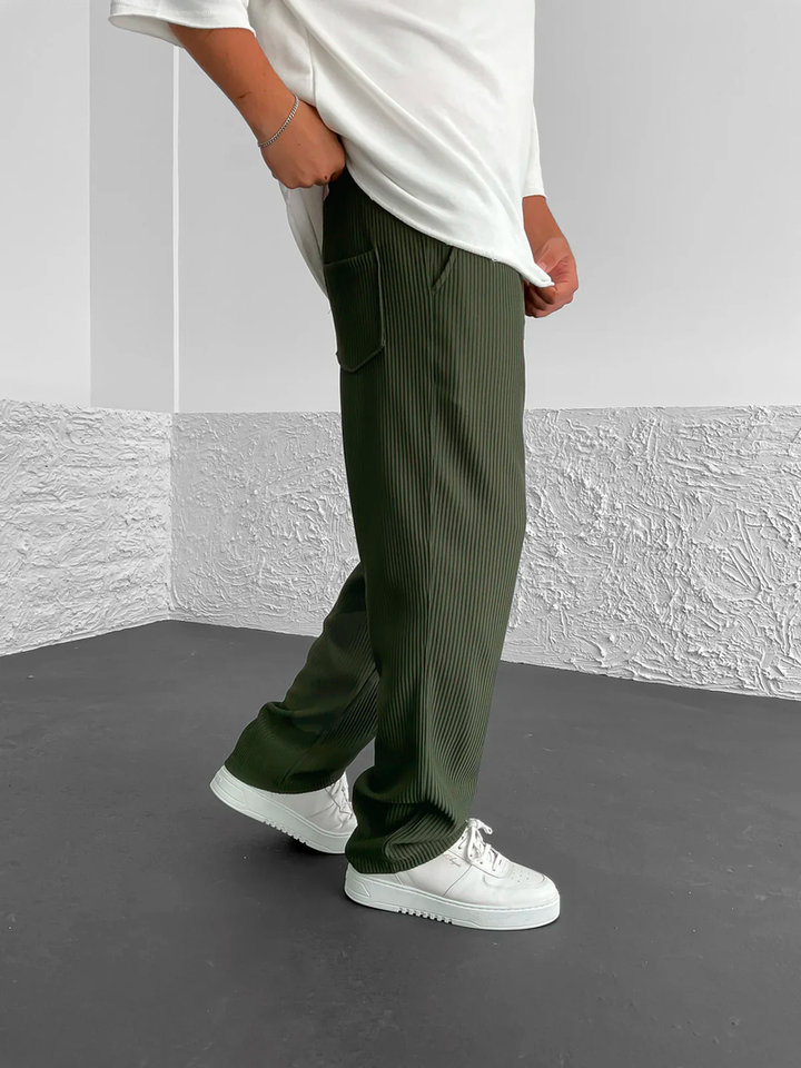 Eliezer - Relaxed Fit Corduroy Pant