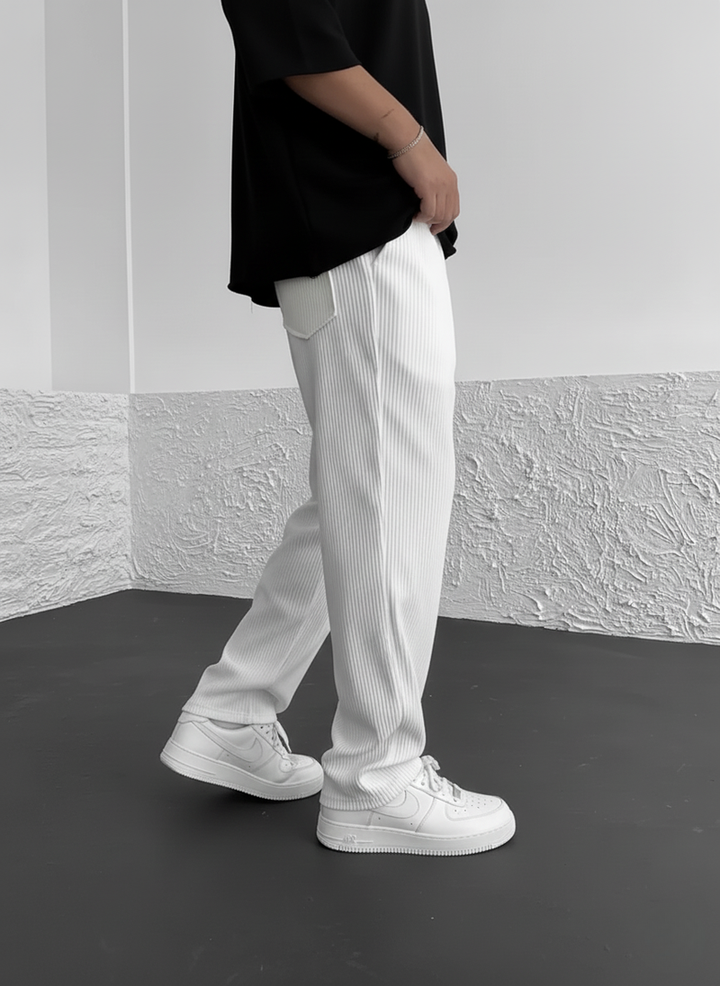 Eliezer - Relaxed Fit Corduroy Pant