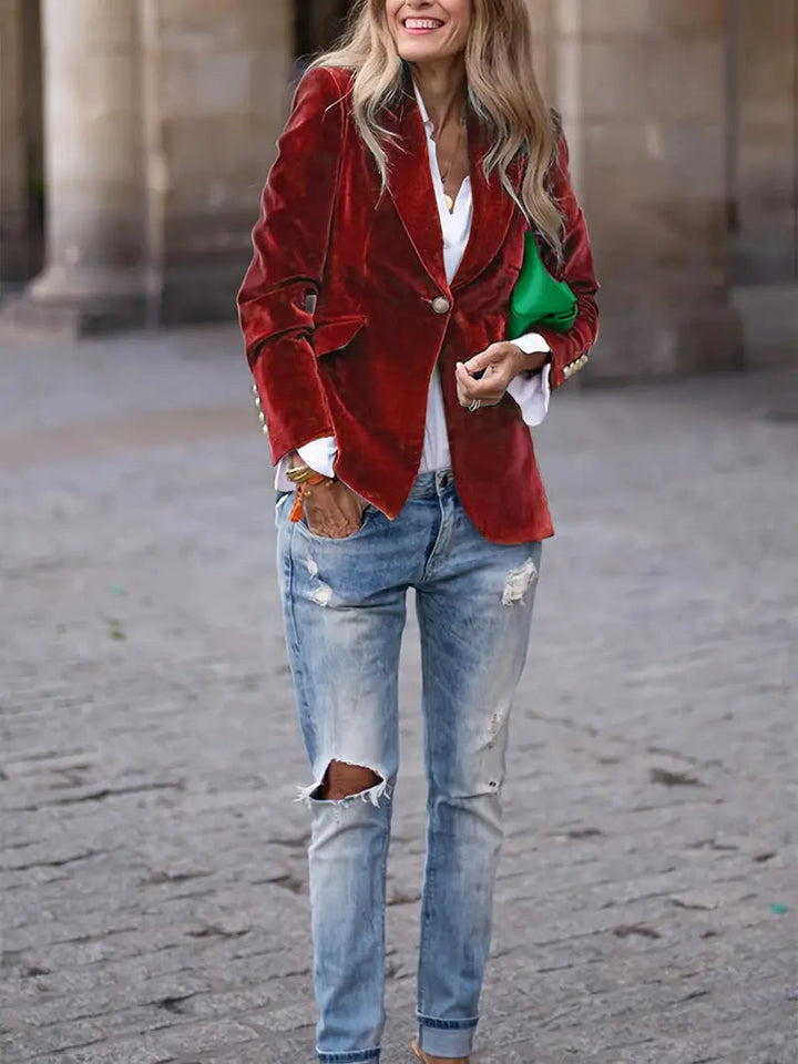 Elīna - Fashionable Velvet Blazer