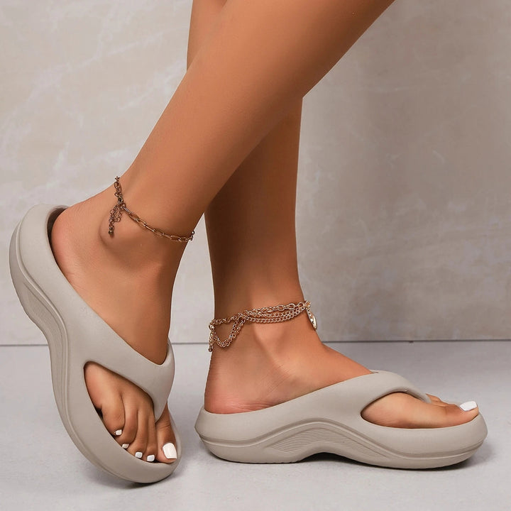Iryna - Stylish Lightweight Slipper