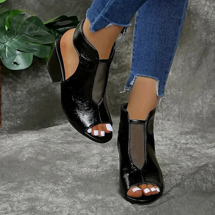 Madushi - Roman Slip-on Sandals