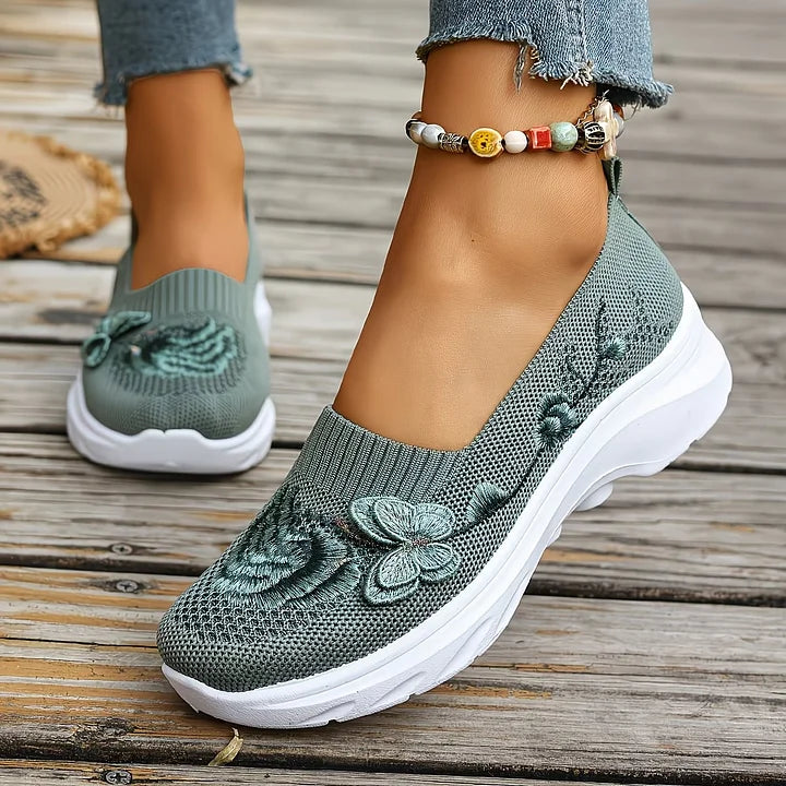 Leetha - Butterfly Embroidered Loafers