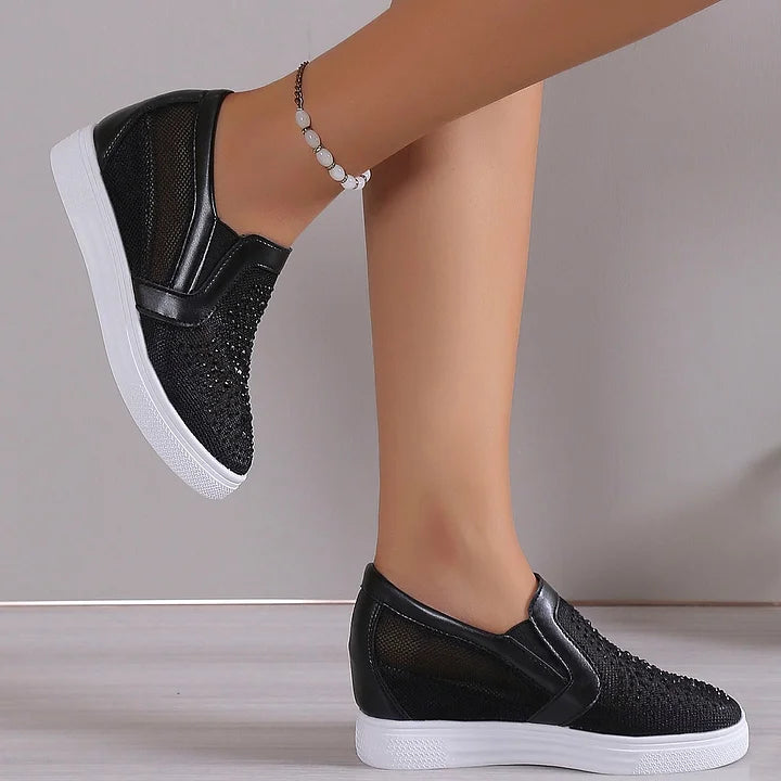 Romila - Elegant Non-Slip Sneaker