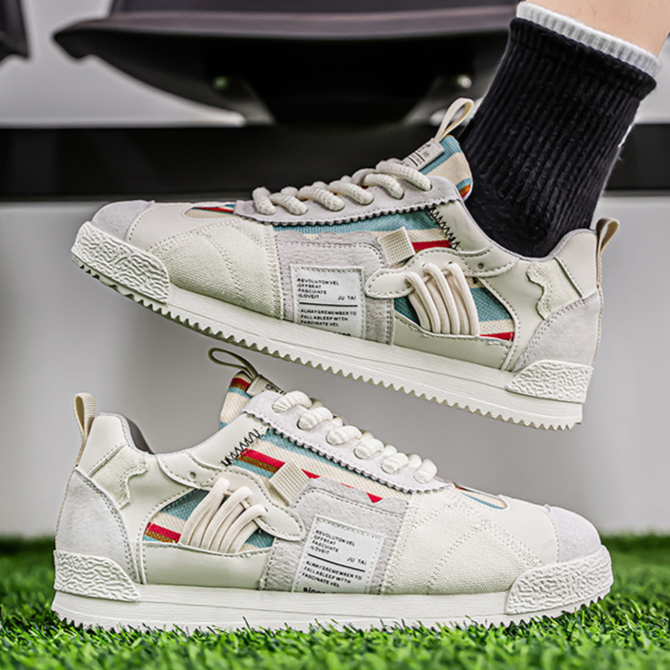 Pooran - Ultra Comfortable Retro Sneaker