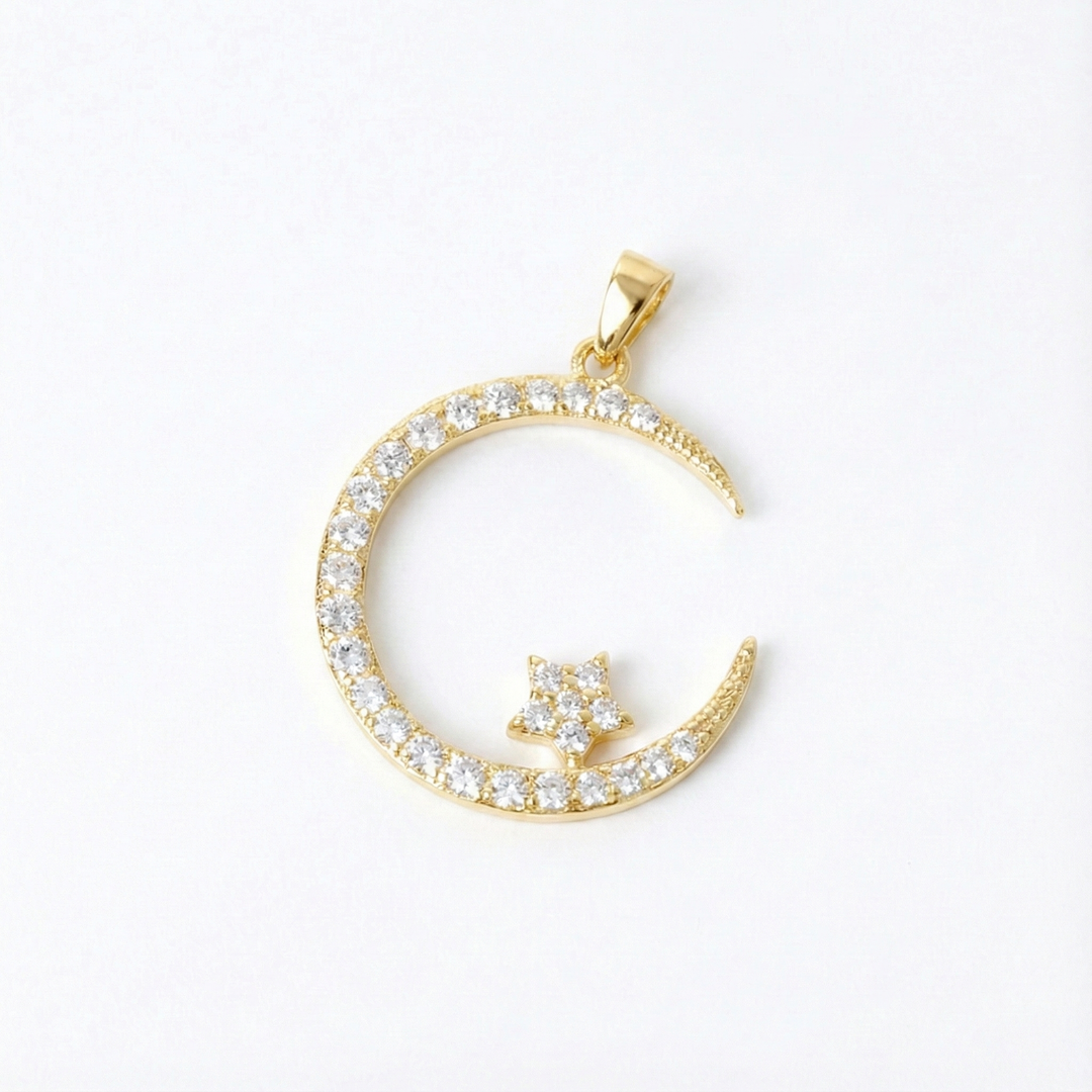 Yalessa - Elegant Necklace with a Moon Motif