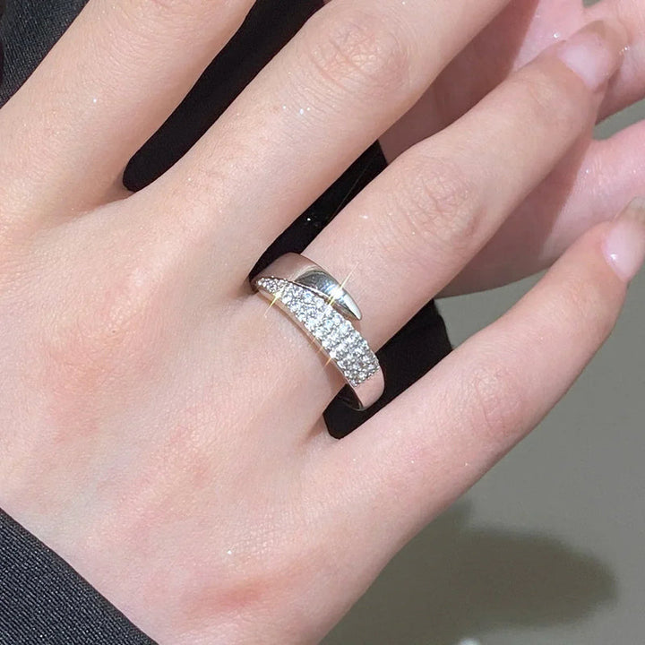 Kalea - Elegance Haven Ring
