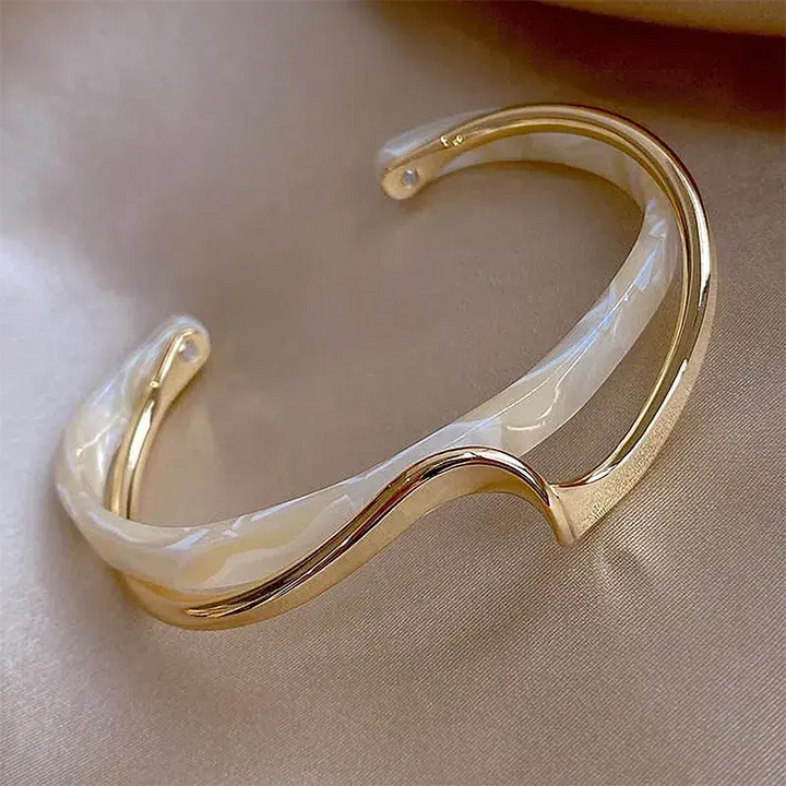 LuxeCurve - Elegant Open Bracelet in White Enamel and Gold