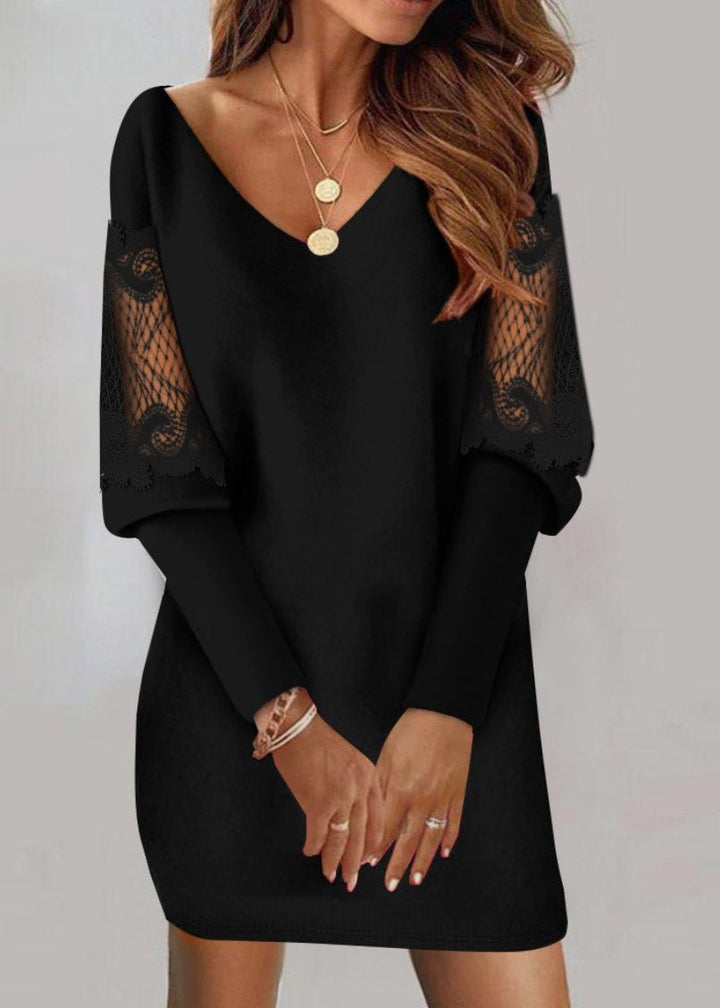 Fumiko - Lace Sleeved Dress