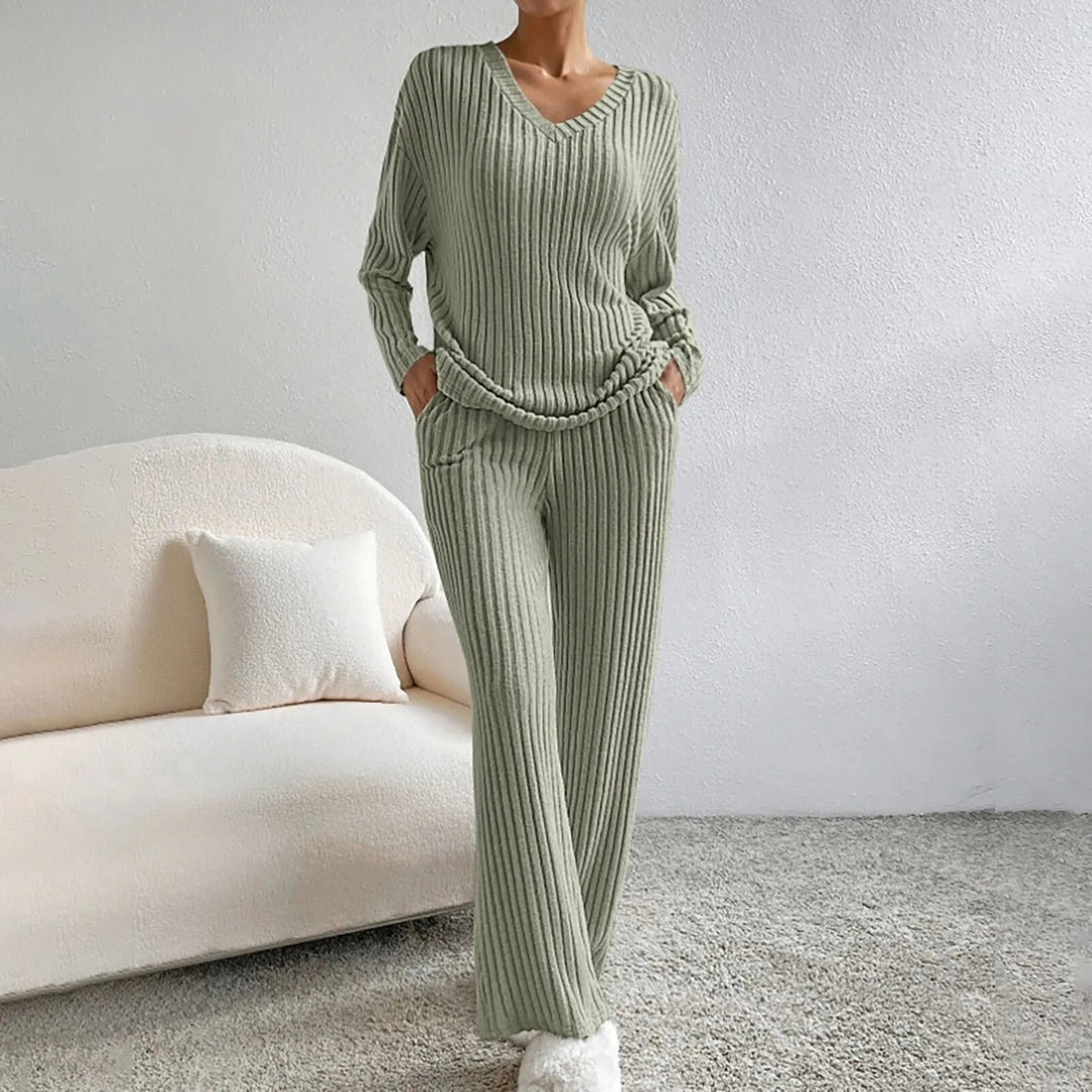 Edina – V-Neck And Knit Pattern Two-Piece Set