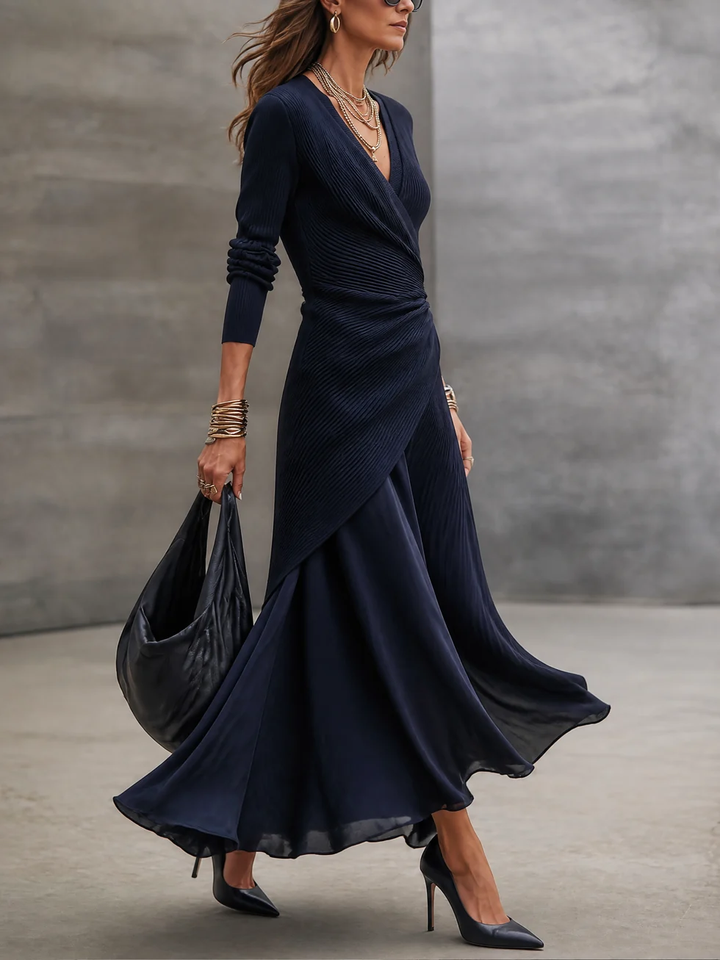 Solelle - Elegant V-Neck Maxi Dress