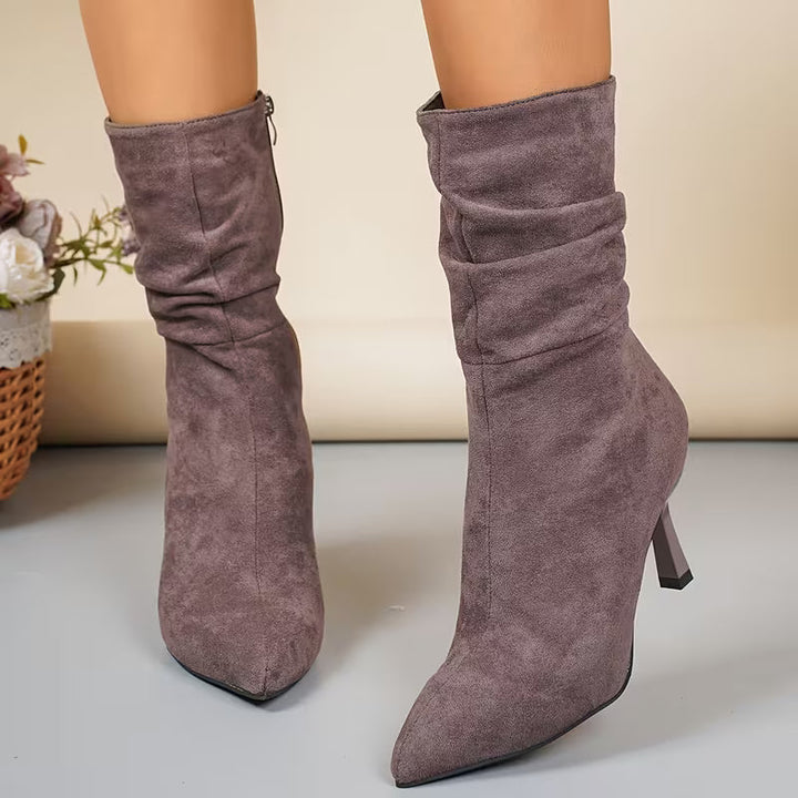 Zefialuva - Mid Heeled Boots with Pointed Edges