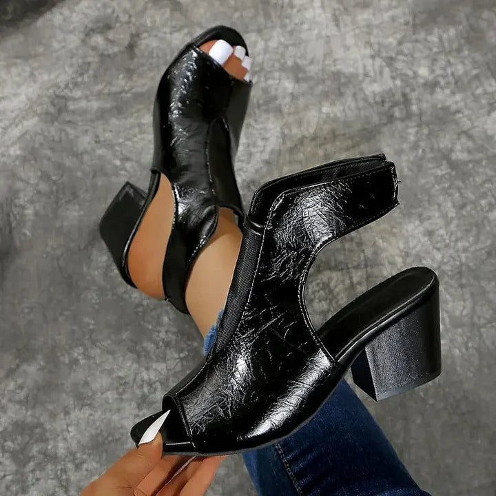 Madushi - Roman Slip-on Sandals