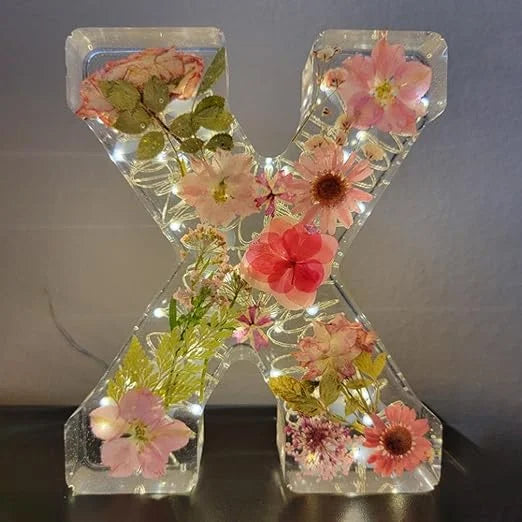 FloraShine - Handmade Flower Resin Night Lamp