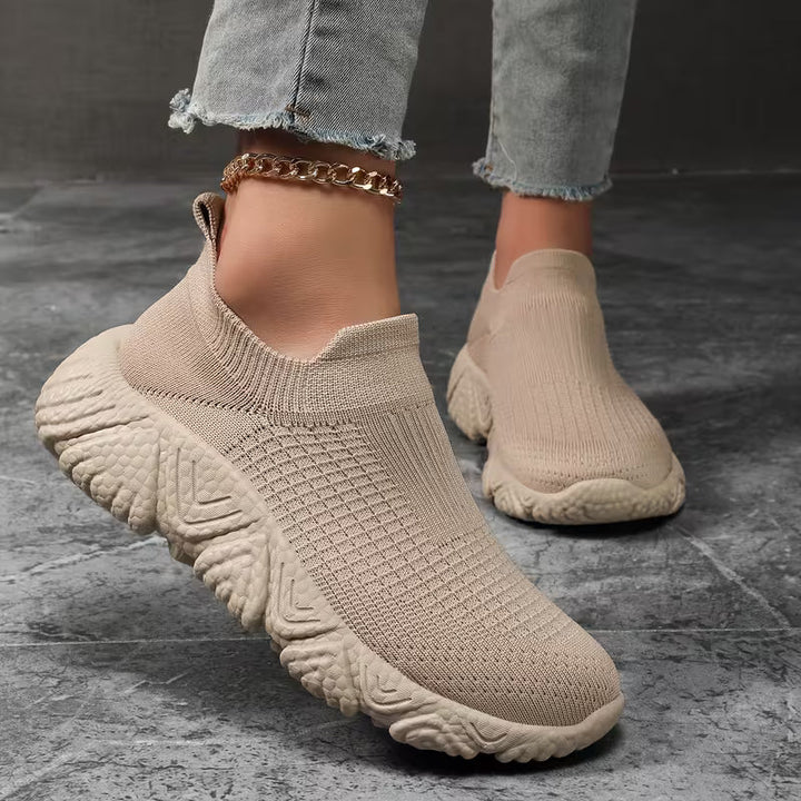 Cosmoglide - Elegant Knitted Sneakers