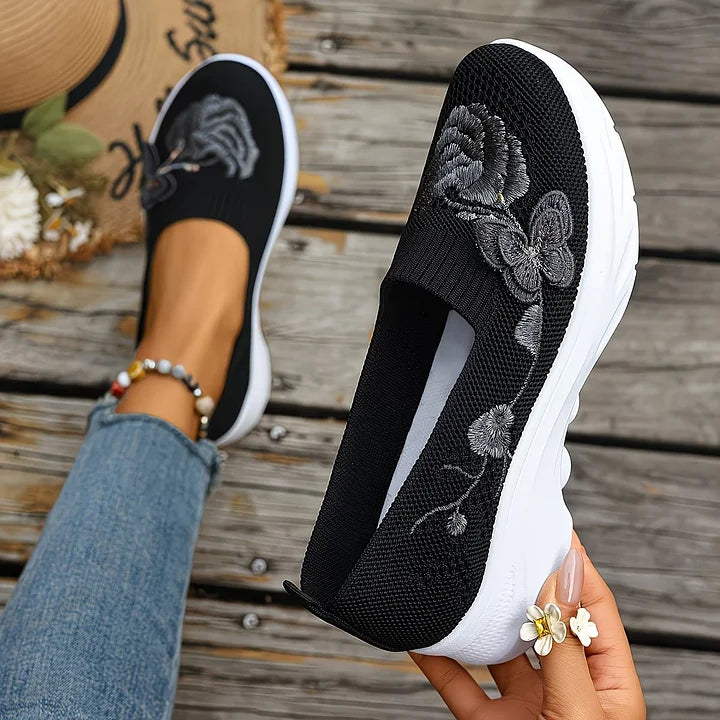 Leetha - Butterfly Embroidered Loafers
