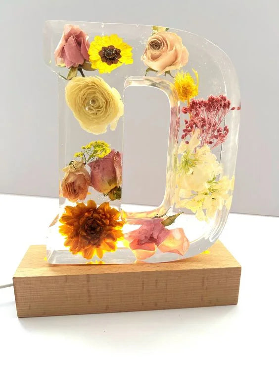 FloraShine - Handmade Flower Resin Night Lamp