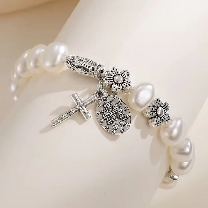 Ninetta - Serenity Virgin Mary Daisy Bracelet