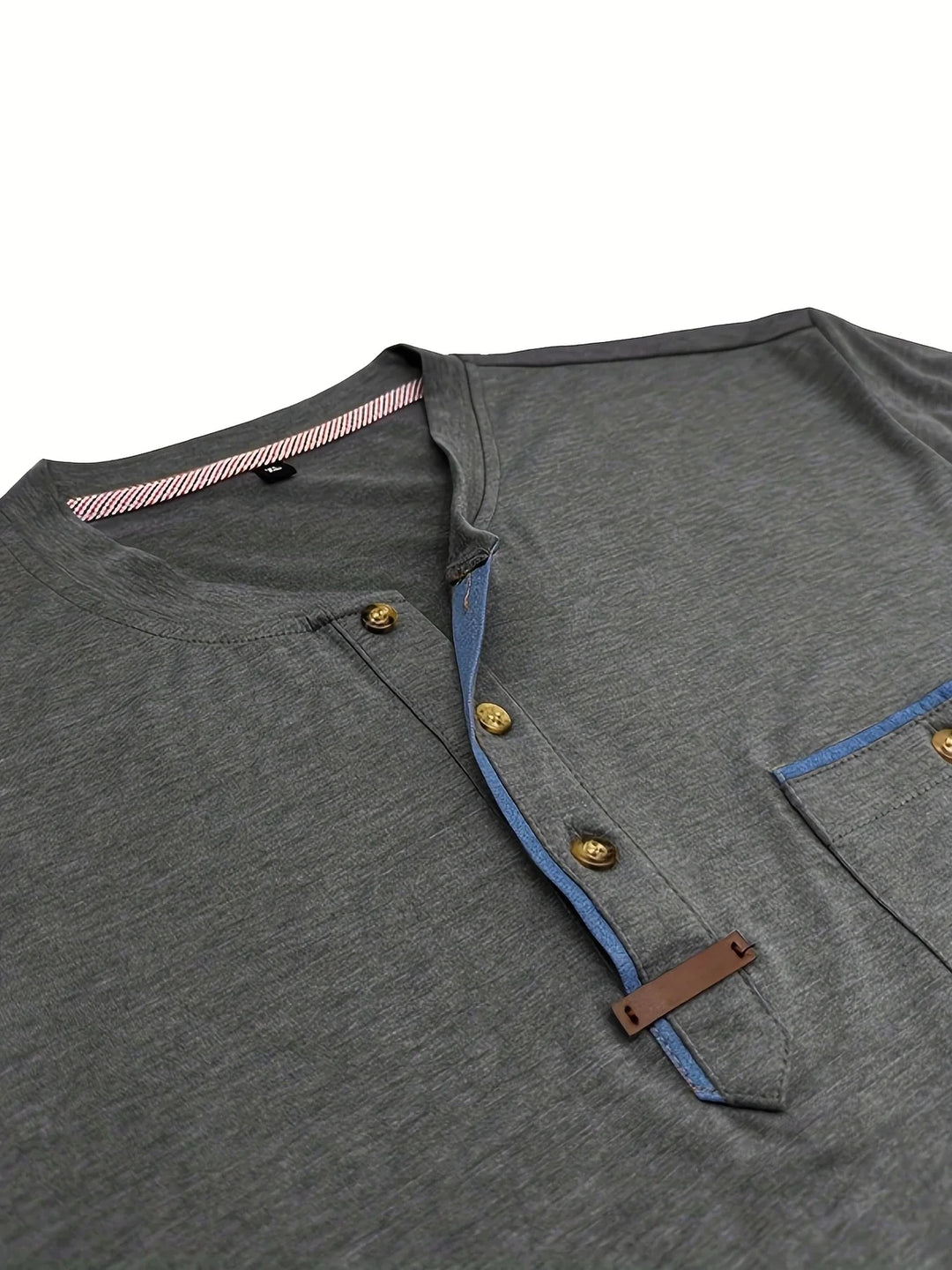 Saxon - Elegant Round Neck T Shirt With Pocket