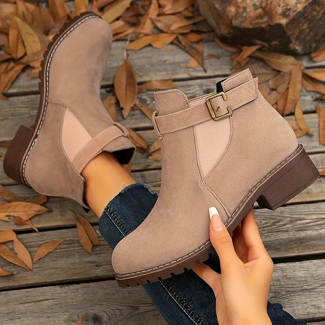 Veloella - Ankle Boots With Buckle Straps