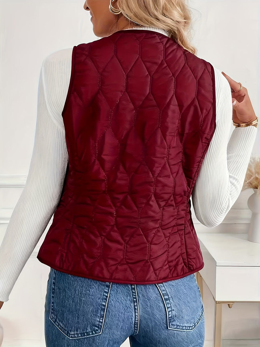 Seraora - Sleeveless Vest With Pockets