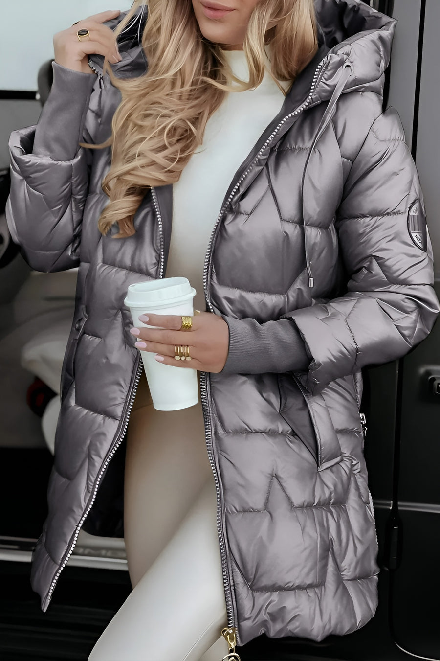 Mageina - Elegant Winter Coat With Hood And Padding