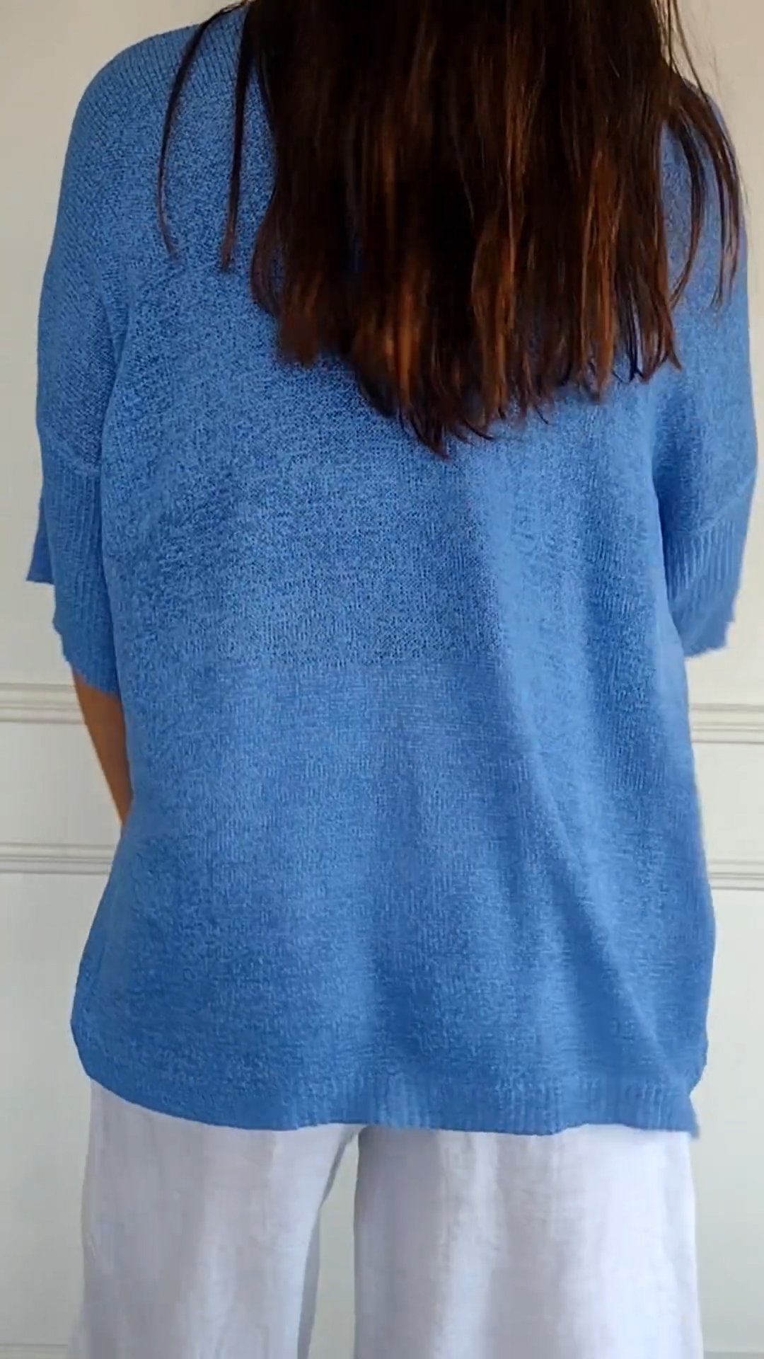 Rosal - Solid Color Knitted Top With a V-neck