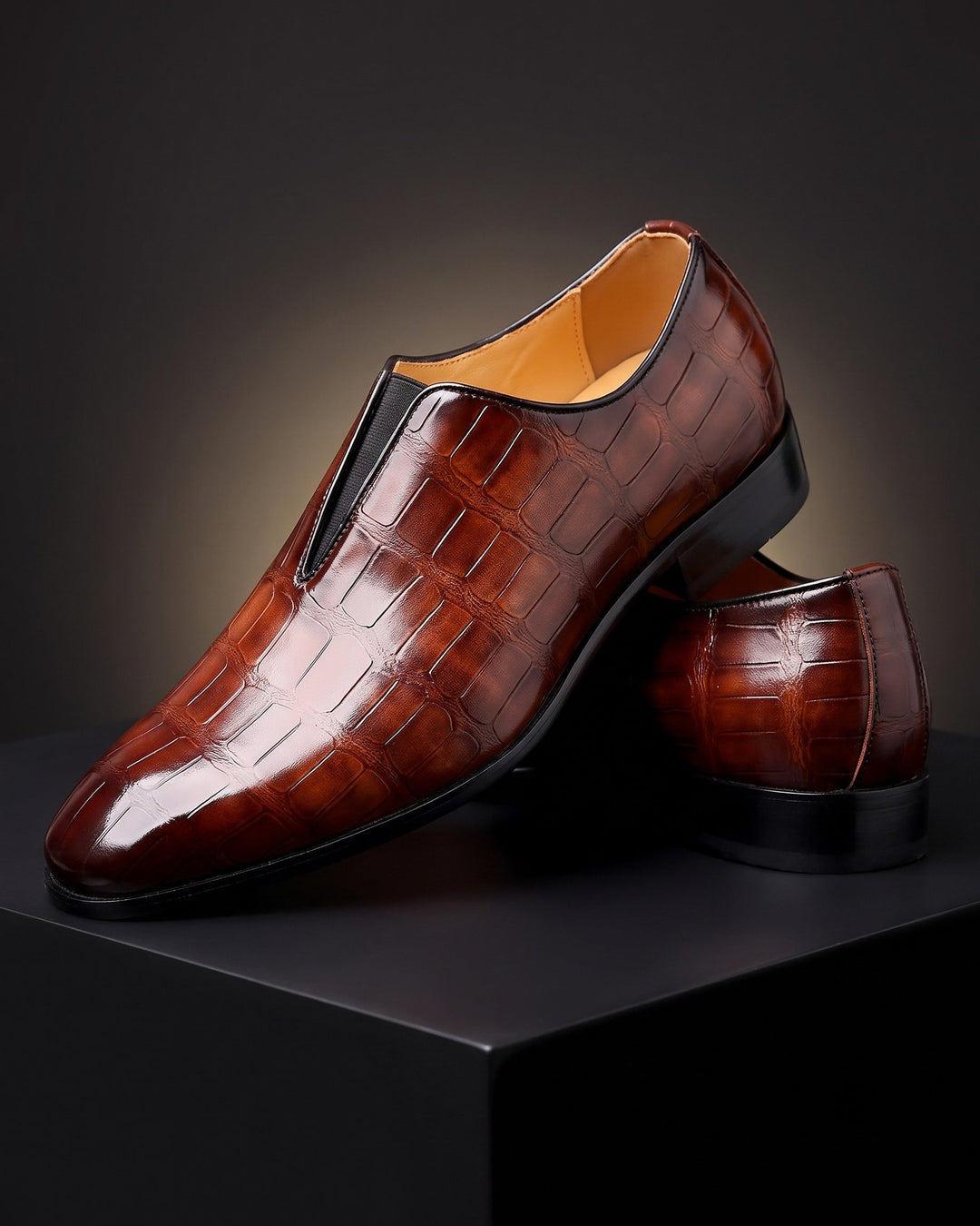 Arviian - Loafers with Crocodile Texture and Slip-On Fit