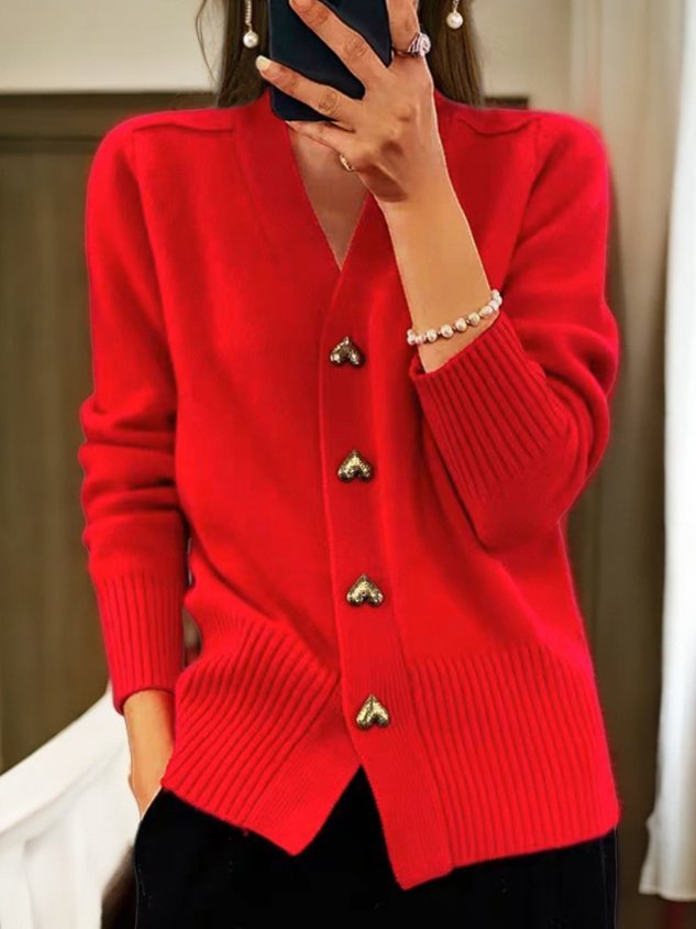 Lyddia - Cardigan With Heart Button