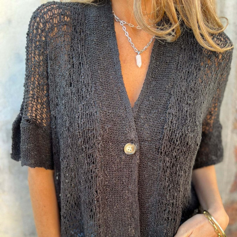 Hania - knitted Top With one Button
