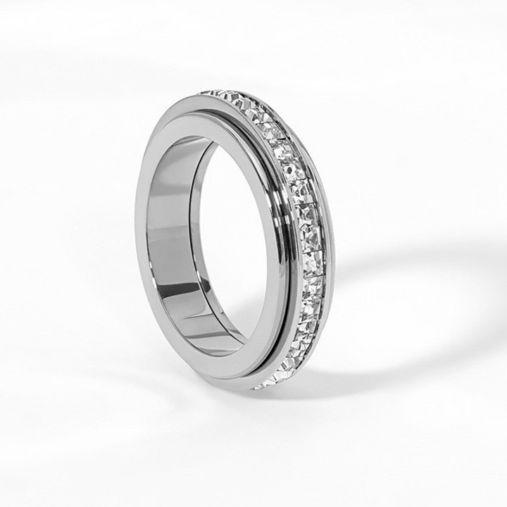 Nubia -Luxurious Made of Steel Rotating Spinner Ring